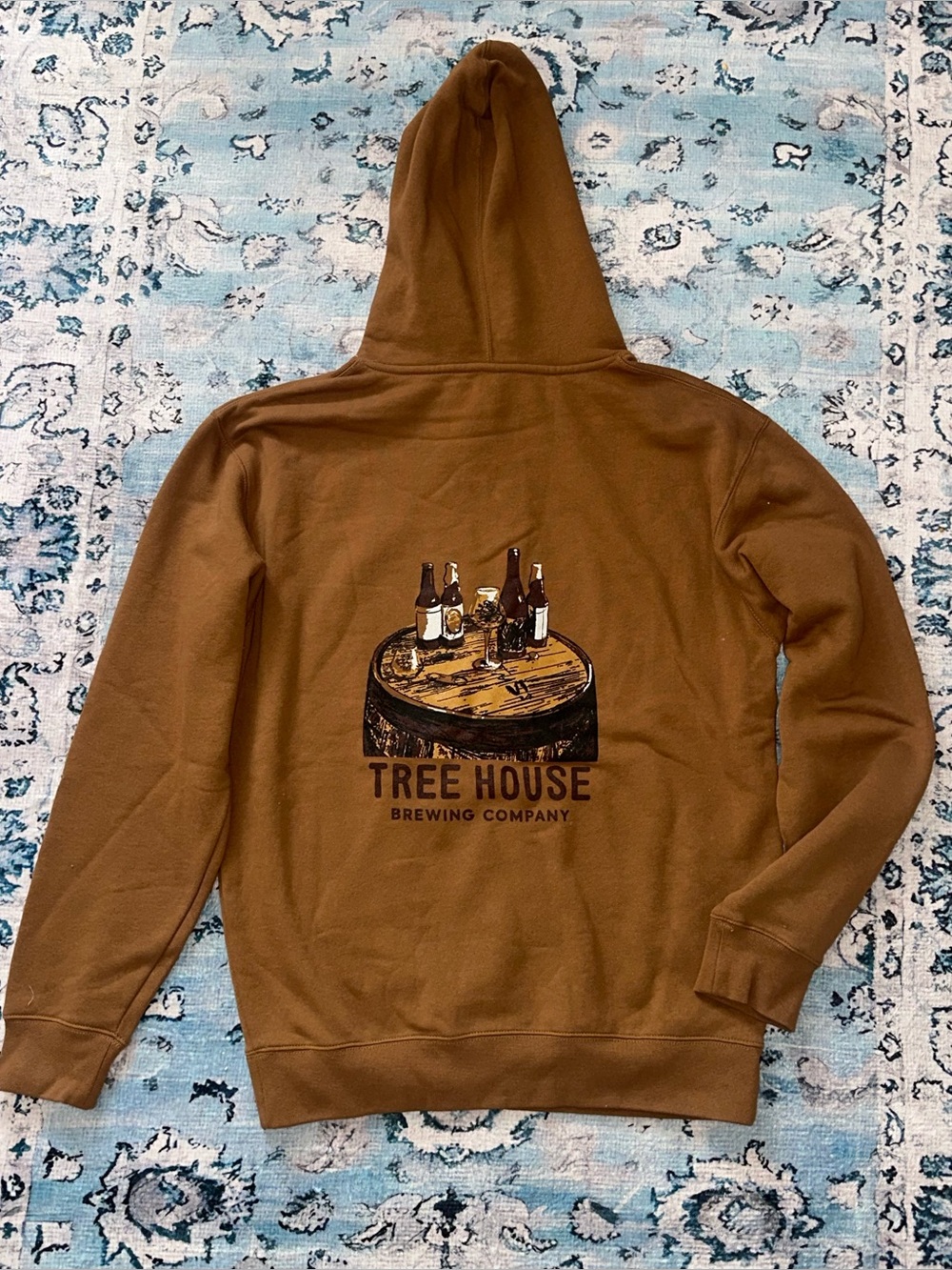 NWT Treehouse Brewing Company Graphic Hoodie Brown Size Medium Logo Sweatshirt